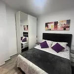 Aircon -Cozy Pool View Apartment - Mareverde * אדחה