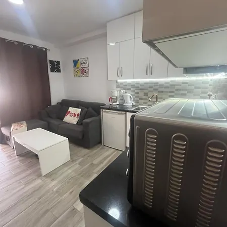 Aircon -cozy Pool View - Mareverde Apartament